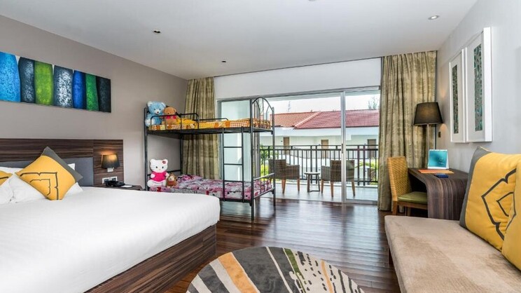 Holiday Inn Resort Phuket Karon Beach